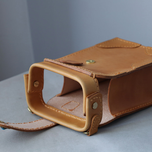 新商品！がま口本革のiPhoneケース・スマホレザーショルダー