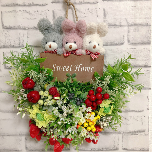 30cm☆うさぎと苺とベリーのウェルカムフラワーリース アーティ  