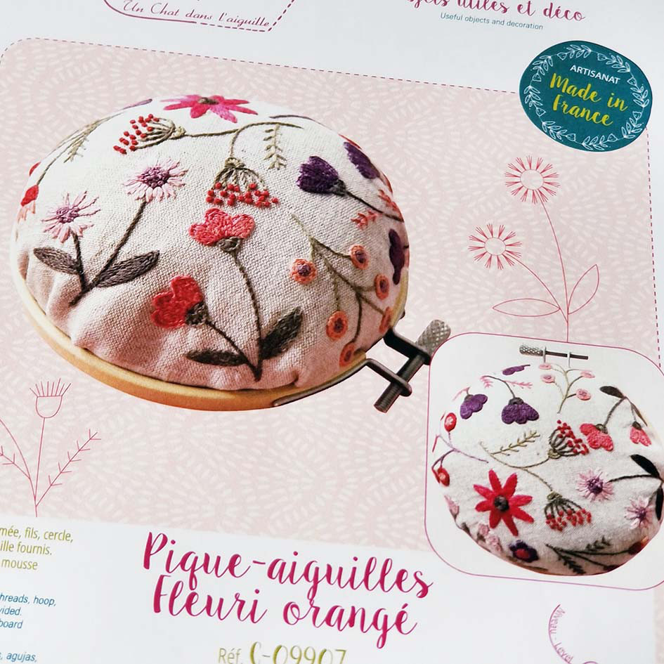 UN CHAT DANS L'AIGUILLE刺繡キット★お花のピンクッションコーラル New♪