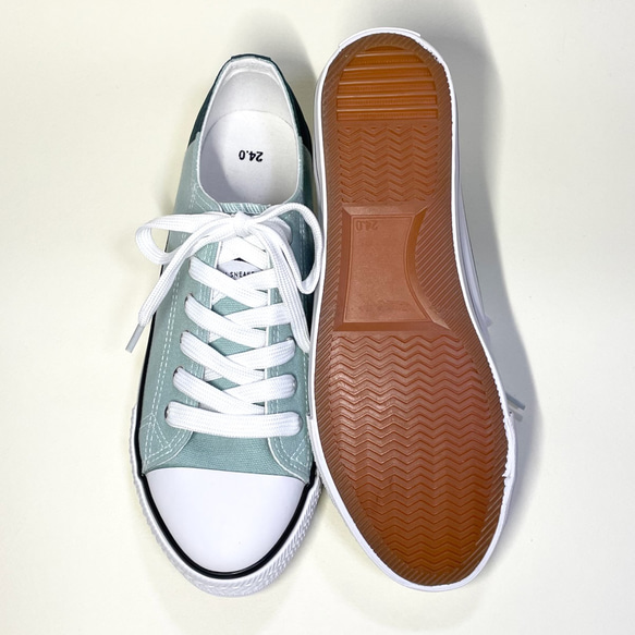 可愛雙色低筒運動鞋，色彩細膩（薄荷 x 深綠色）22.0cm-24.5cm 第5張的照片