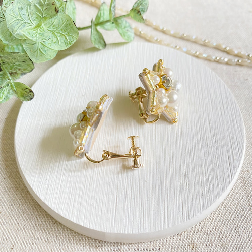 クリスマス仕様♡バクリフラワーの個性派ピアス／イヤリング フラワービジュリングピアス | AND ON JIONE STORE（アンドオン