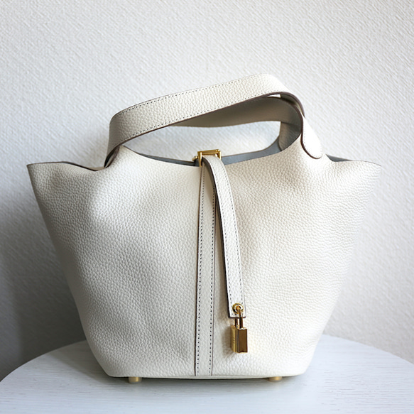 宅配便送料無料 高級本革 レザー バンドバッグ バケツバッグ ホワイト