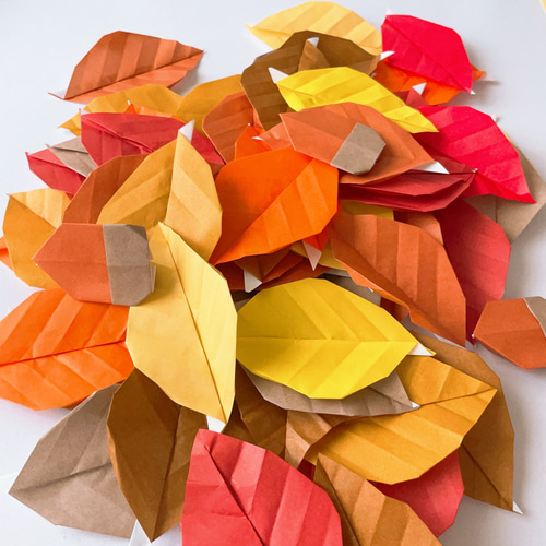 ☆秋 壁面 紅葉 葉っぱ 落ち葉 型紙 ぴくにっく 通販 16278746｜Creema