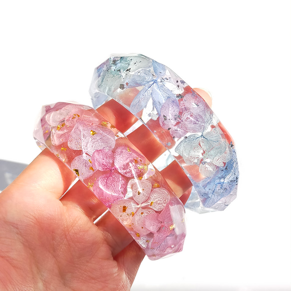 〜箔/ラメ入り 色を選べる紫陽花バングル〜アナベルアジサイ　ブルー　クリア　レジン　ハーバリウム　ドライフラワー透明　魚 14枚目の画像