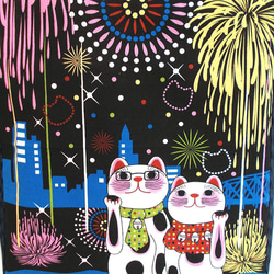 和柄大きめトートバッグ 打ち上げ花火 夏の夜空 招き猫 ショルダーバッグ エコバッグ にゃんこ 2枚目の画像