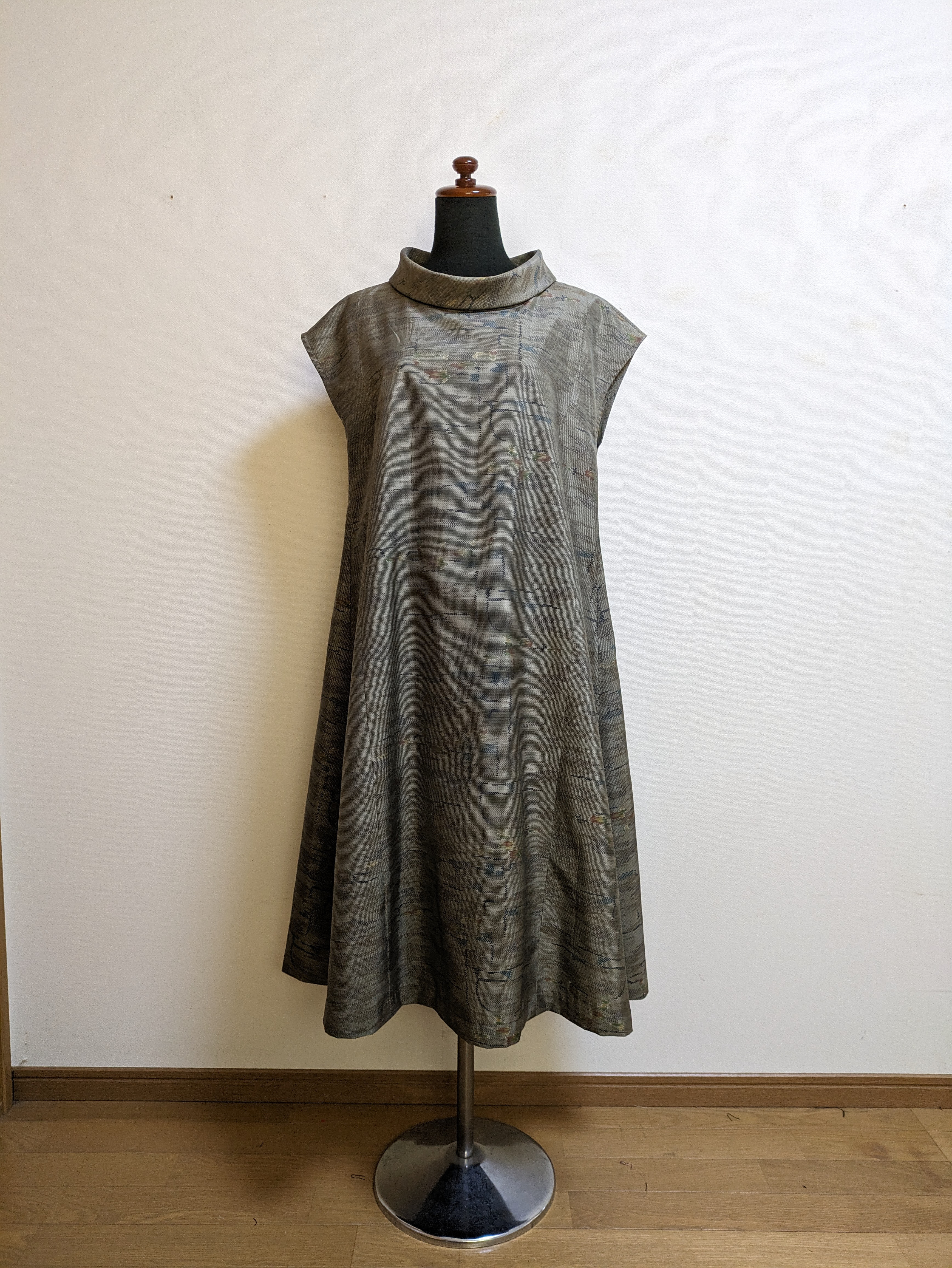 SOLD 着物リメイク ワンピース 大島紬 M〜L ワンピース さらあお