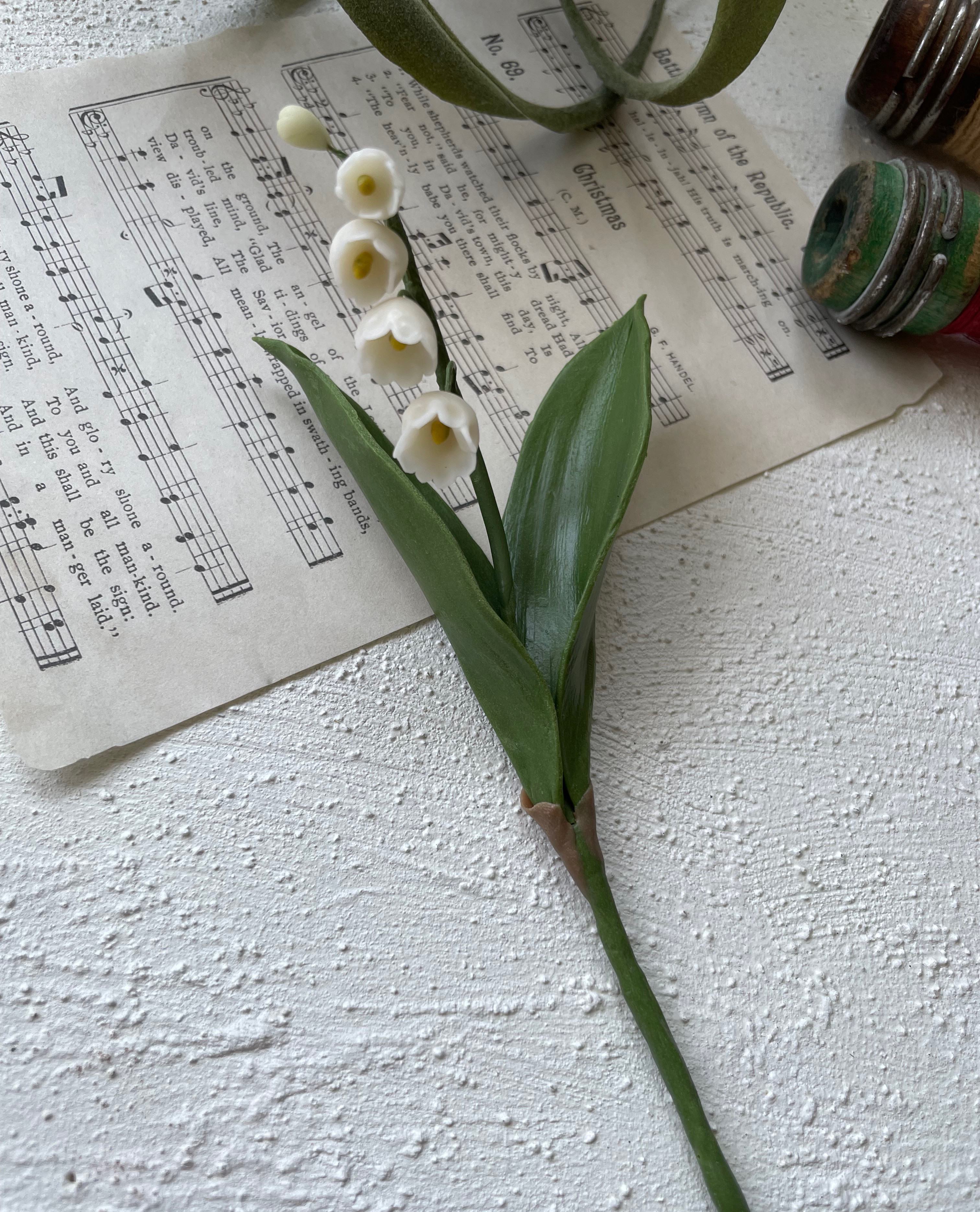 専用　ブライダルベール　プリムラジュリアン　れんげそう　すずらん　クレイフラワー