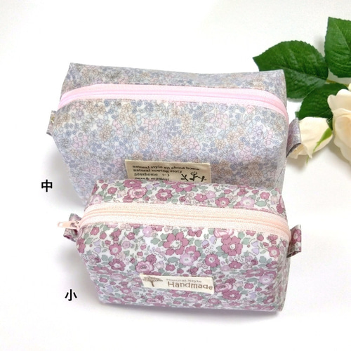 ラミネート・リバティ花柄のボックス型ポーチ・中サイズ ＃n316 ポーチ