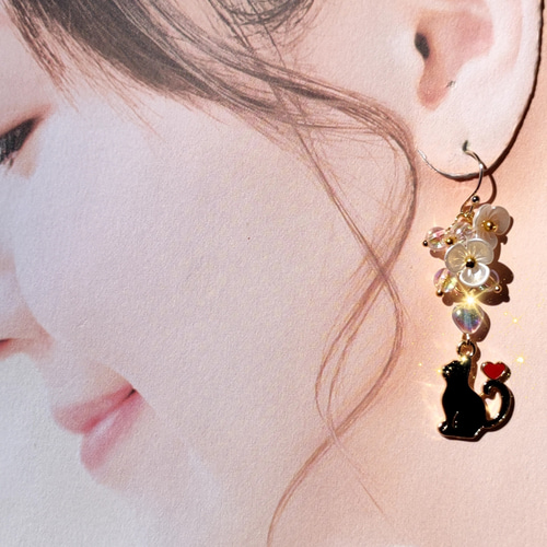 黒猫 の ピアス /イヤリング 黒ネコ ピアス（フック・チェーン