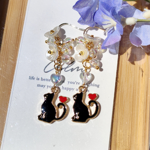 黒猫 の ピアス /イヤリング 黒ネコ ピアス（フック・チェーン