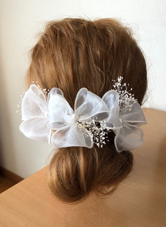 ウエディング　ブライダル　結婚式　ヘッドドレス　ヘアアクセサリー　髪飾り　花　ブライダルアクセサリー 1枚目の画像