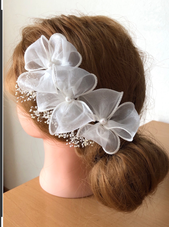 ウエディング　ブライダル　結婚式　ヘッドドレス　ヘアアクセサリー　髪飾り　花　ブライダルアクセサリー 3枚目の画像