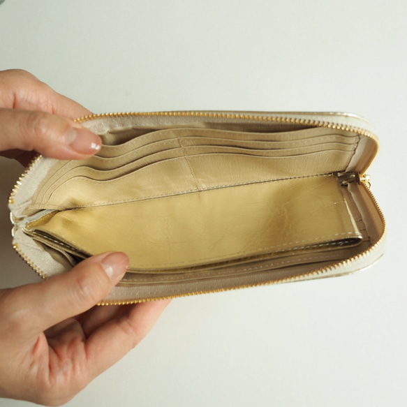 スリムで軽く大容量な長財布（シャンパンゴールド）14枚カードポケット◇牛革 自然なシュリンク◇レザー レディース 皮 12枚目の画像