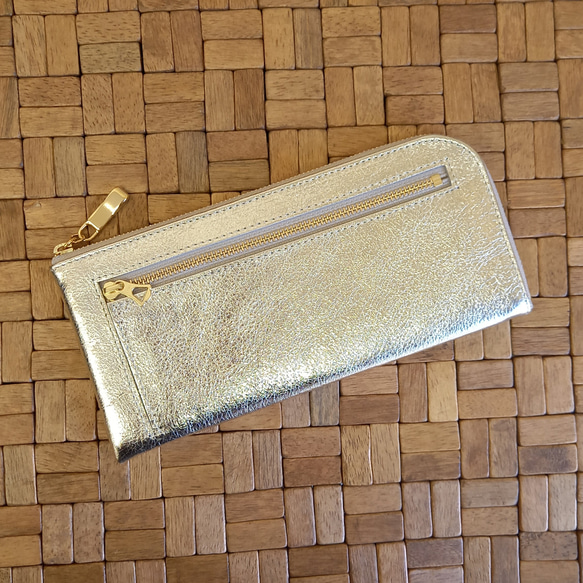 スリムで軽く大容量な長財布（シャンパンゴールド）14枚カードポケット◇牛革 自然なシュリンク◇レザー レディース 皮 1枚目の画像