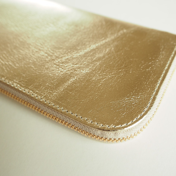 【再販】スリムで軽く大容量な長財布(シャンパンゴールド)カード入れは14か所！牛革 自然なシュリンク◇レザー レディース 5枚目の画像
