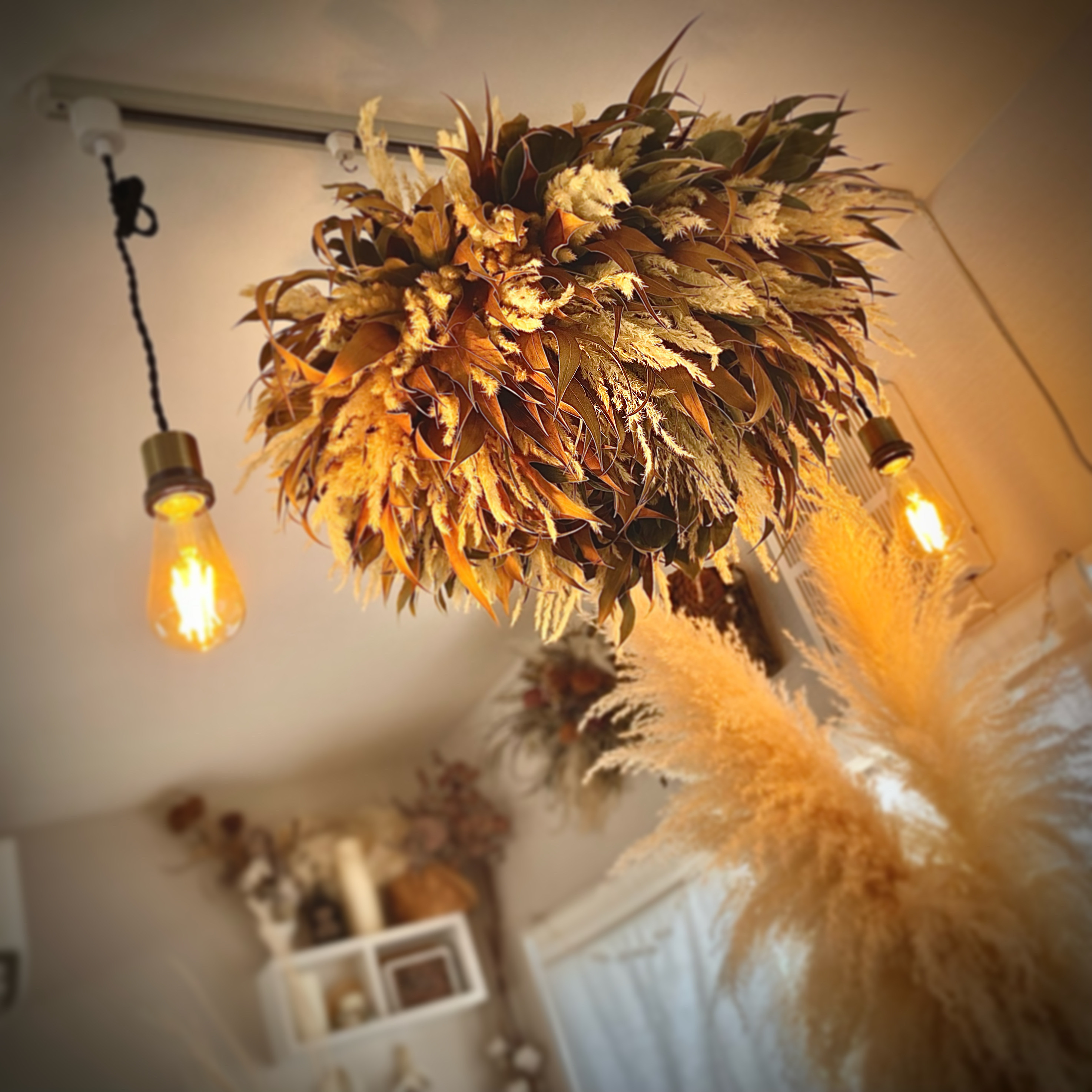 ネイティブフラワーのシャンデリア