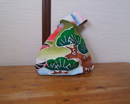 106幟旗墨染めバッグ 幟旗(のぼりばた)のリメイクバッグ」のアイデア 20 件 | のぼり