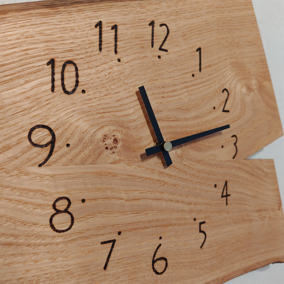 壁掛け振り子時計　【ギフト対応･名入れ可】　～クリ材･２枚合わせ･横型･全て数字～ 4枚目の画像