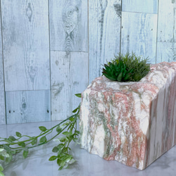 大理石ノルウェジャンローズ 一輪挿し・花瓶・花器 関ヶ原石材（株