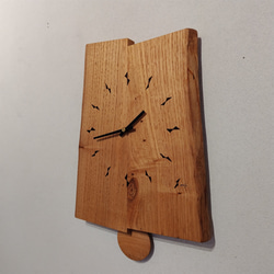 壁掛け振り子時計　【ギフト対応･名入れ可】　～クリ材･２枚合わせ･縦型･創作文字～ 3枚目の画像