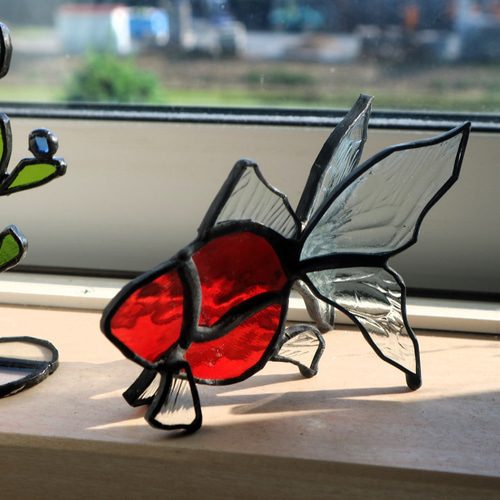 ステンドグラスの金魚(受注制作) サンキャッチャー kiku 通販