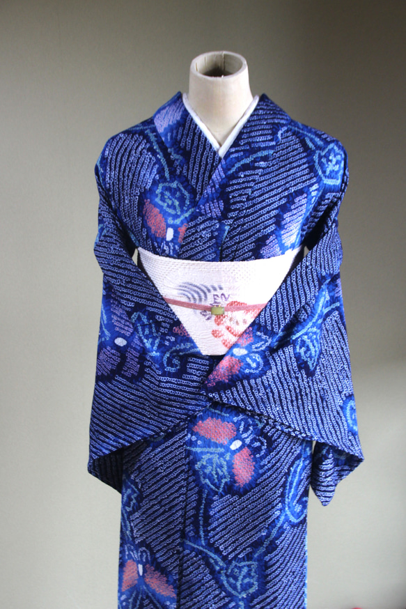 ◇現代 有松鳴海絞　浴衣◇【紺水色桃他】薄羽の蝶が幻想的に舞う　トールサイズ裄68ｃｍ木綿浴衣　 7枚目の画像