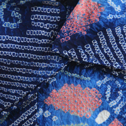 ◇現代 有松鳴海絞　浴衣◇【紺水色桃他】薄羽の蝶が幻想的に舞う　トールサイズ裄68ｃｍ木綿浴衣　 8枚目の画像