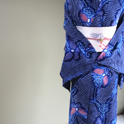◇現代 有松鳴海絞　浴衣◇【紺水色桃他】薄羽の蝶が幻想的に舞う　トールサイズ裄68ｃｍ木綿浴衣　 18枚目の画像