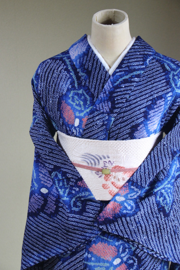 ◇現代 有松鳴海絞　浴衣◇【紺水色桃他】薄羽の蝶が幻想的に舞う　トールサイズ裄68ｃｍ木綿浴衣　 12枚目の画像