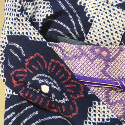 ◇現代 有松鳴海絞 浴衣◇【濃紺紅】美しさの象徴 芍薬に水流模様が