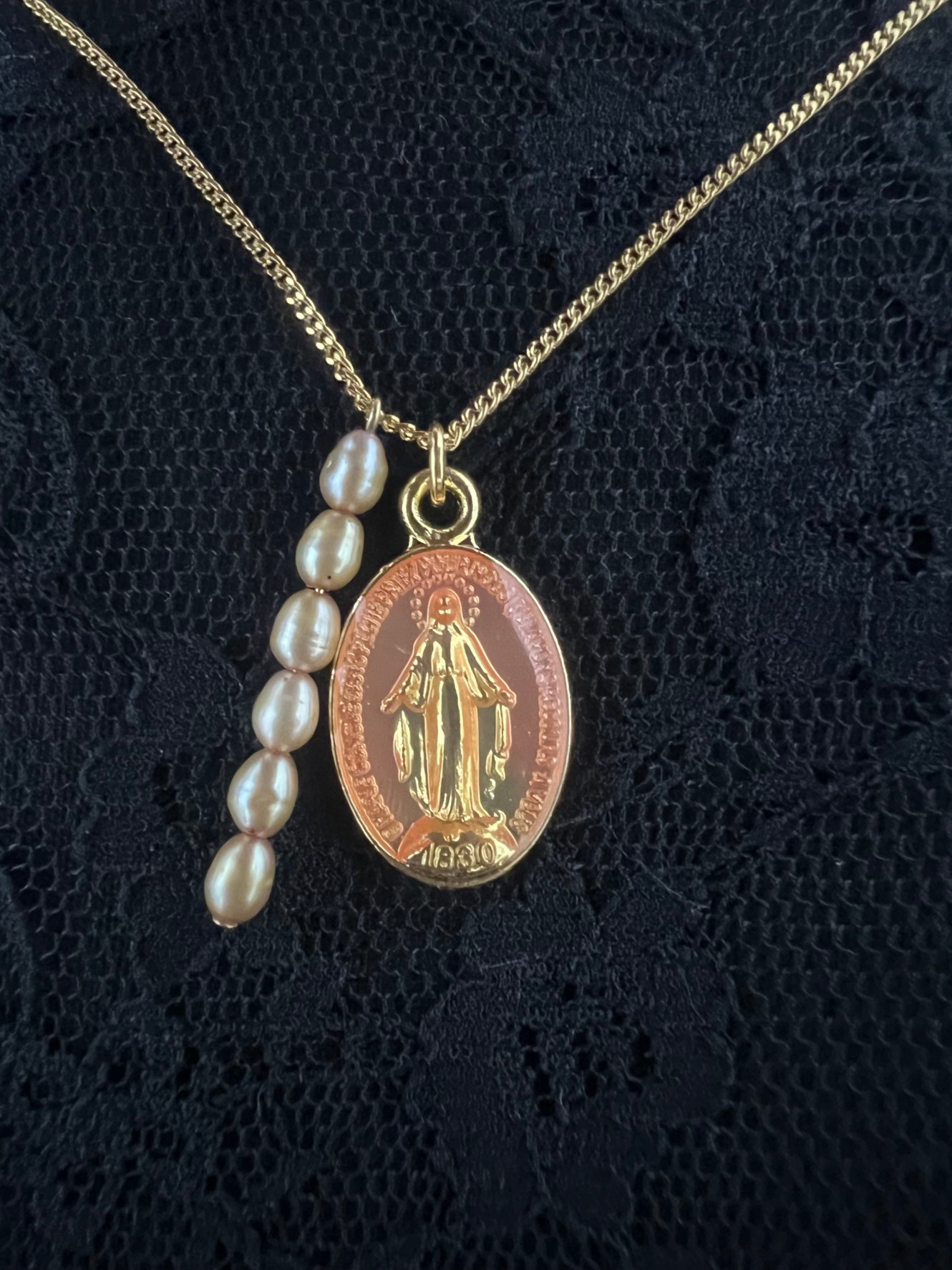 伊勢真珠産アコヤ真珠と長崎のマリア様メダイのコラボネックレス✨