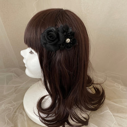 花の髪飾り　ヘアクリップ　ブラックローズ　2個セット　2314-BR 2枚目の画像