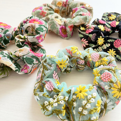 インド刺繍リボンで作ったシュシュ シュシュ TAMY'S FACTORY 通販