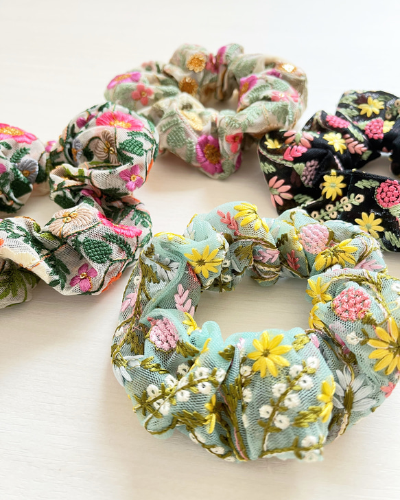 インド刺繍リボンで作ったシュシュ シュシュ TAMY'S FACTORY 通販