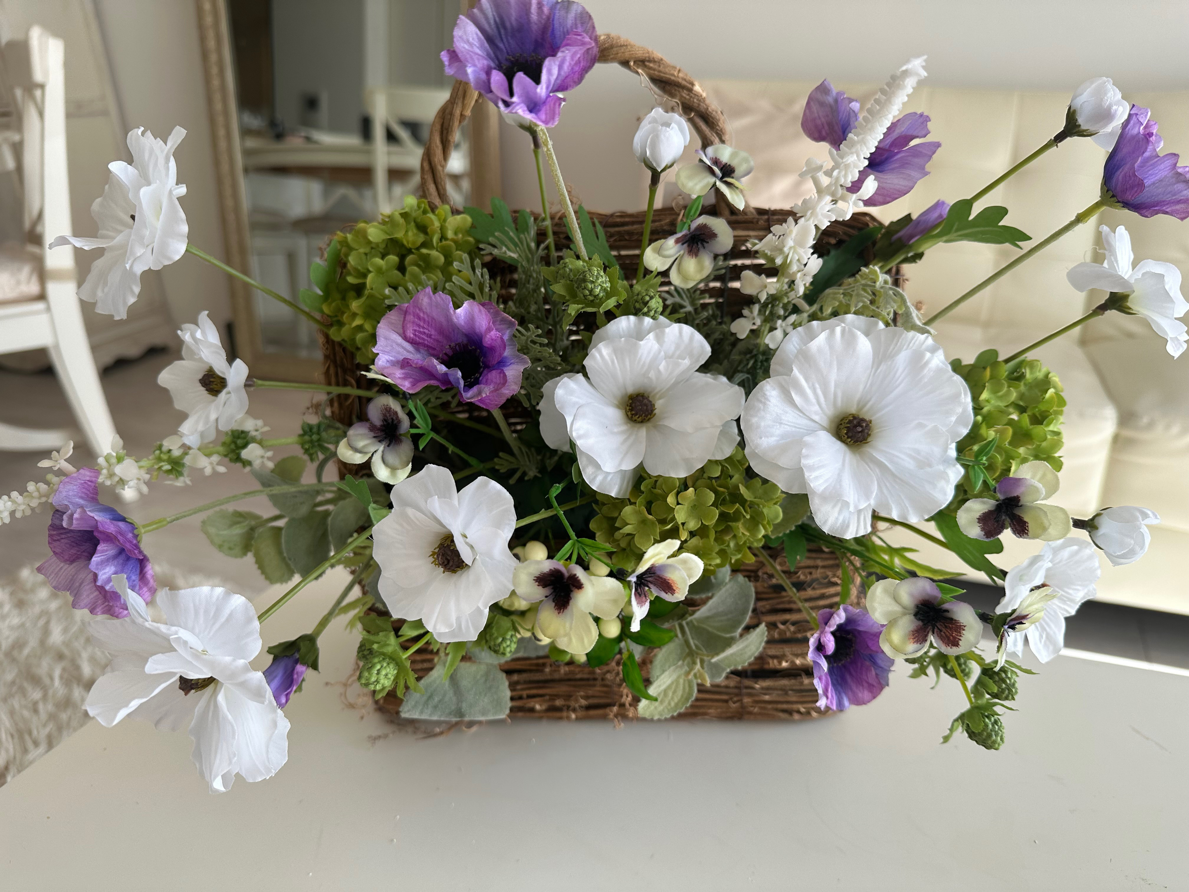 壁掛け用フラワーバスケット　アネモネ、パンジー、クローバー