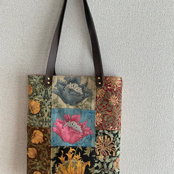 ウイリアムモリス花の肩掛けトートバッグ(A4サイズ対応) 1枚目の画像