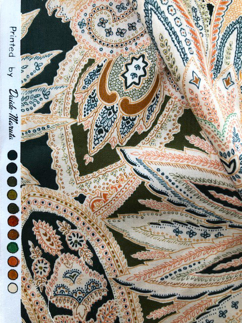 「二の腕」カバー・ケープ付2Wayラグジュアリー・ブラウス、日焼け防止・空調対策用～カラフルプリント柄～【 一点もの】