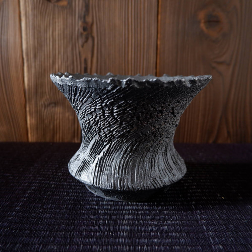 5号鉄砂黒捻り裂紋鉢1 塊根植物 多肉植物 コーデックス 盆栽 植木鉢