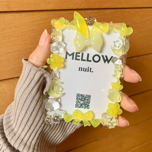 B8トレカキーホルダー】ちゅるちゅる硬質ケース イエロー×クリア