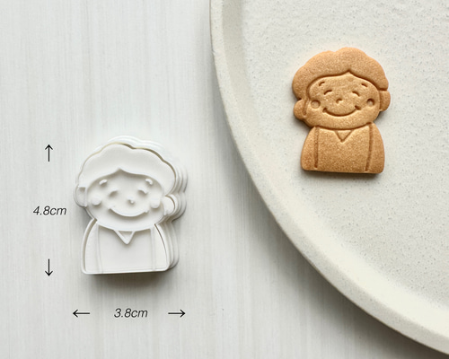 8f51233c10a95aabf60b00567b3777