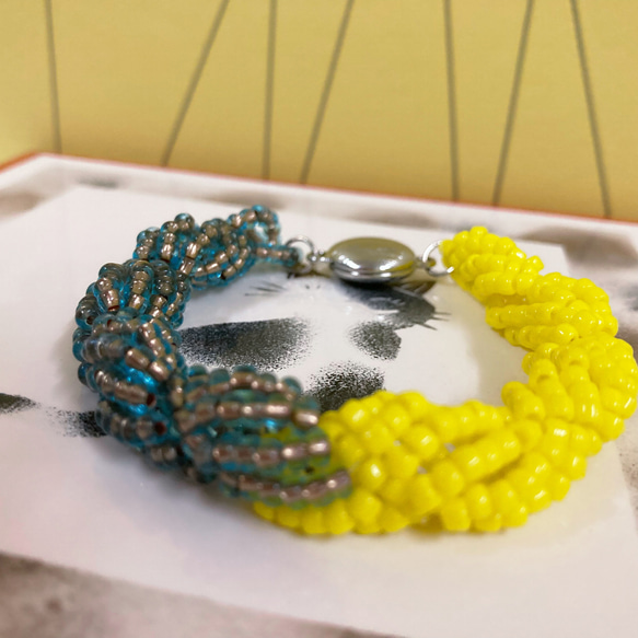 (HK$250）Stylish Twisted Beads Bracelet/扭紋手鍊 第1張的照片