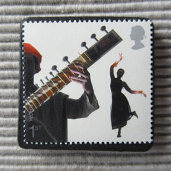 イギリス「融和」切手ブローチ 8723 1枚目の画像
