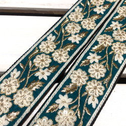50mm太幅・斜め掛けショルダーストラップ★こげ茶ベルト+青緑地のシャンタン風生地にオフ白とゴールドの花刺繍ストラップ 3枚目の画像