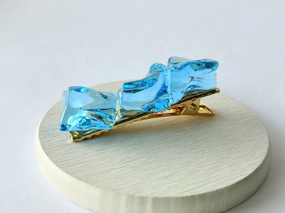ブルーの氷のヘアクリップ / レジン / 水 / 海 10枚目の画像