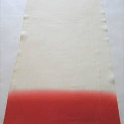 朱紅色底紋、純絲、錦緞縐紗、丹後縐紗、八掛布料20號[60cm x 35cm]和服的拆解、和服、布料、剝落 第3張的照片