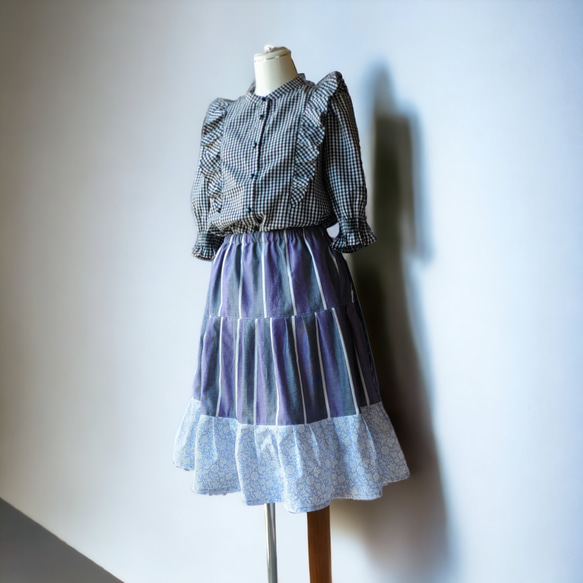 秋冬　パープル系　裾にリバティフリル　ティアードスカート　リバティスカート 1枚目の画像