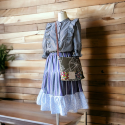 秋冬　パープル系　裾にリバティフリル　ティアードスカート　リバティスカート 2枚目の画像