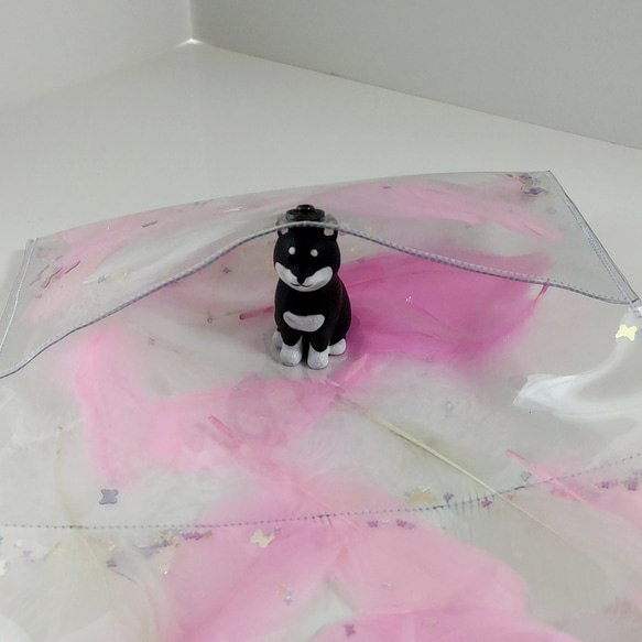 羽根入り 透明ポーチ クリアポーチ PVC  クラッチバッグ  ピンク シャカシャカ 4枚目の画像