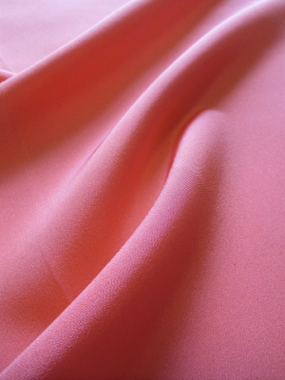 鮭魚粉、純色、純絲、錦緞縐紗、丹後縐紗、八掛布料42號[65cm x 35cm]和服拆線日本布 第5張的照片