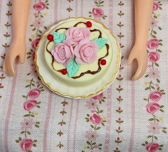 レトロバタークリームケーキ（お皿付き）　ミニチュアケーキ 8枚目の画像